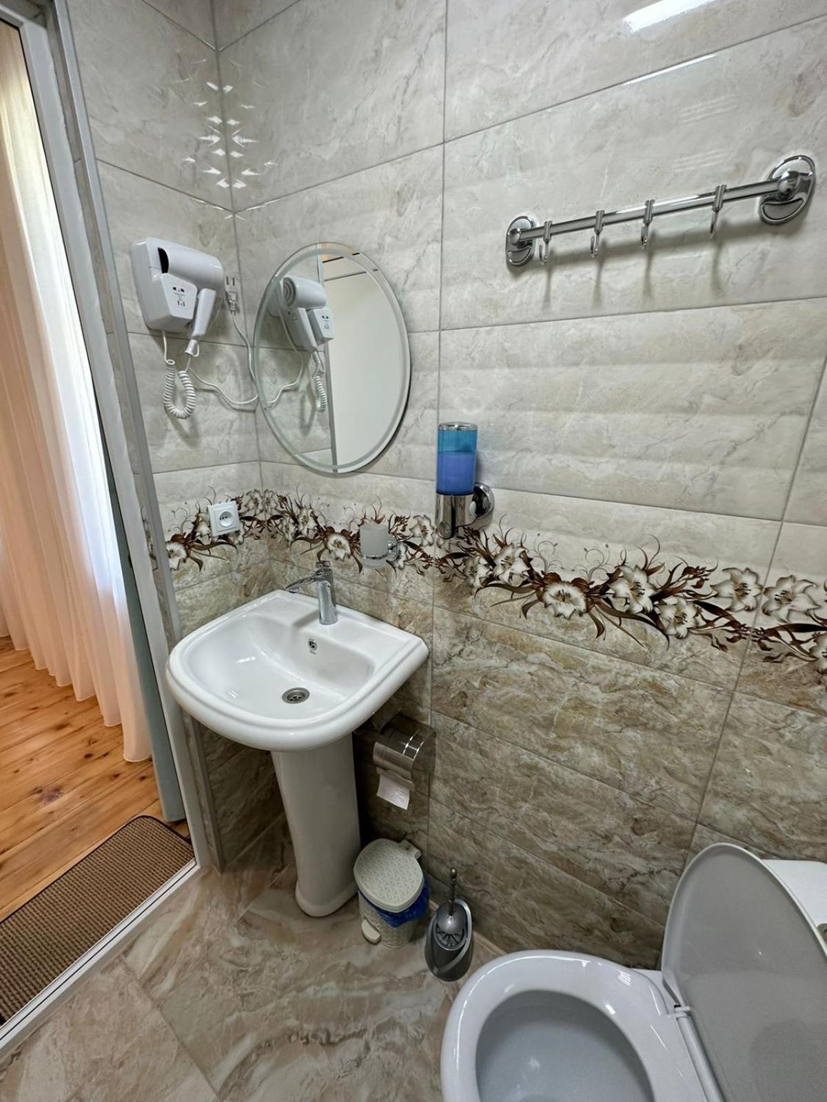 Hotel Polaris Kazbegi Exterior foto