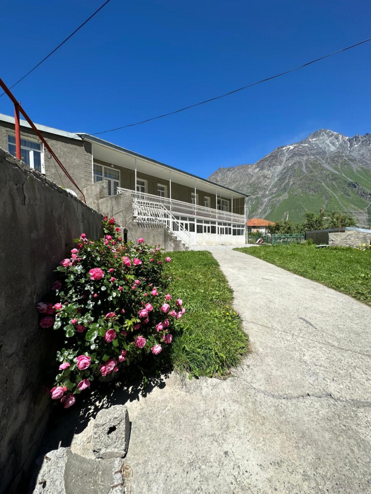 Hotel Polaris Kazbegi Exterior foto