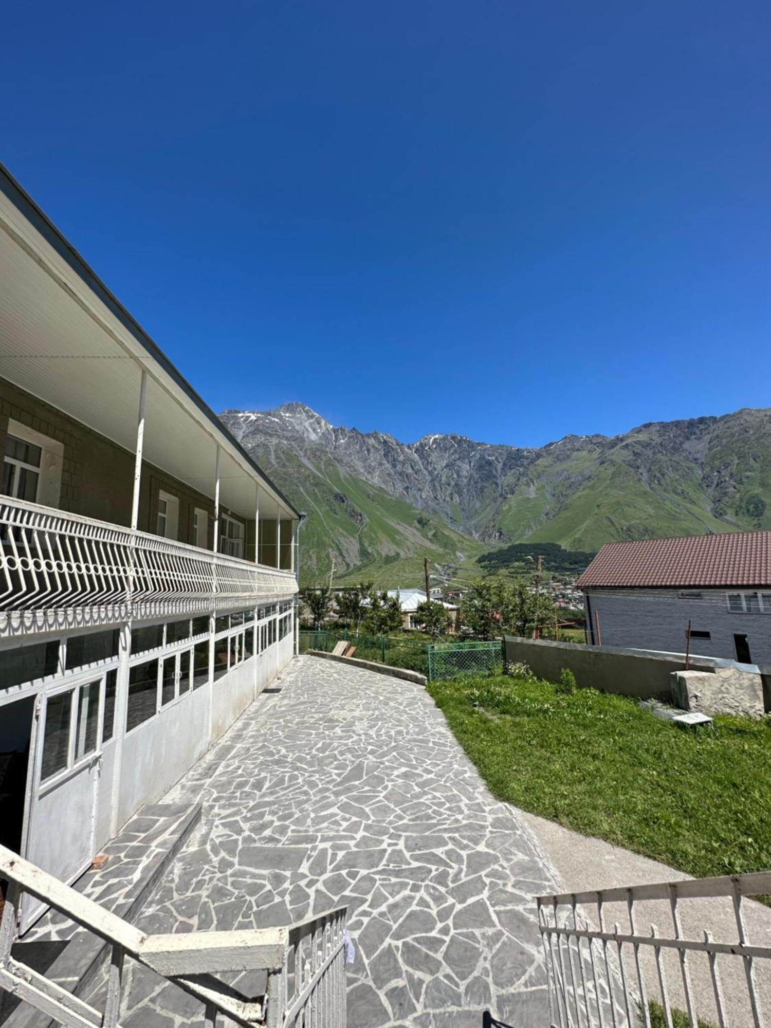 Hotel Polaris Kazbegi Exterior foto